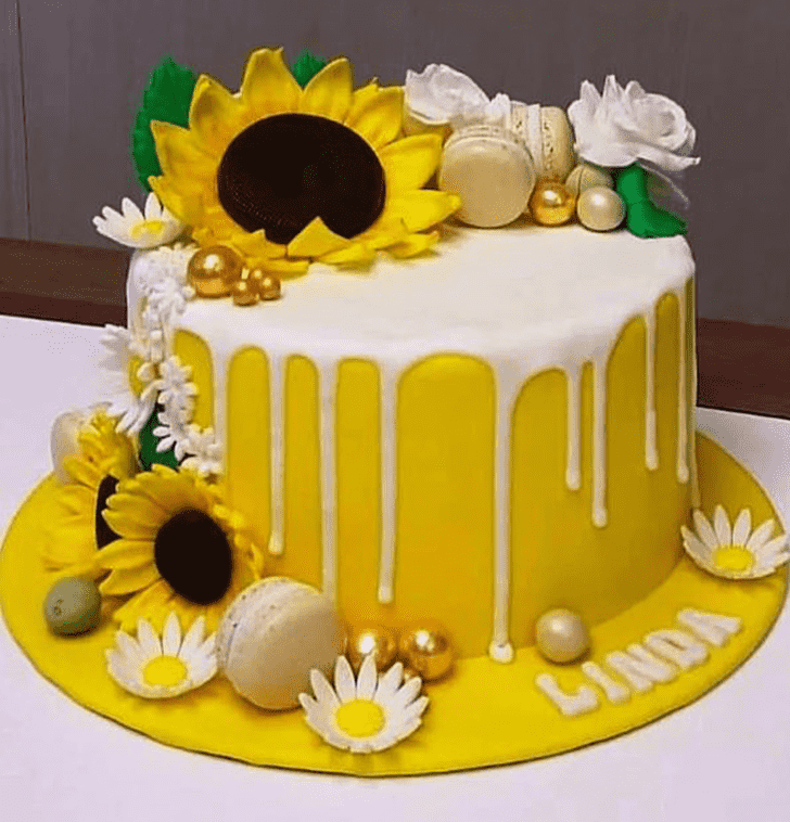 Admirable Sunflower Cake Design