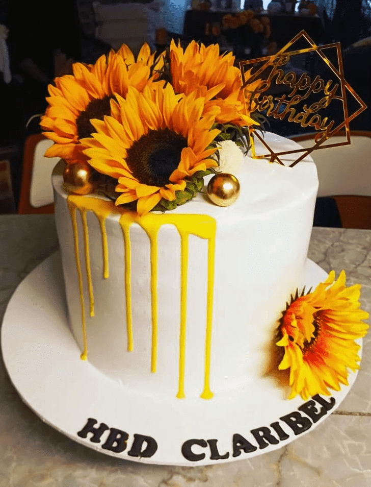 Alluring Sunflower Cake