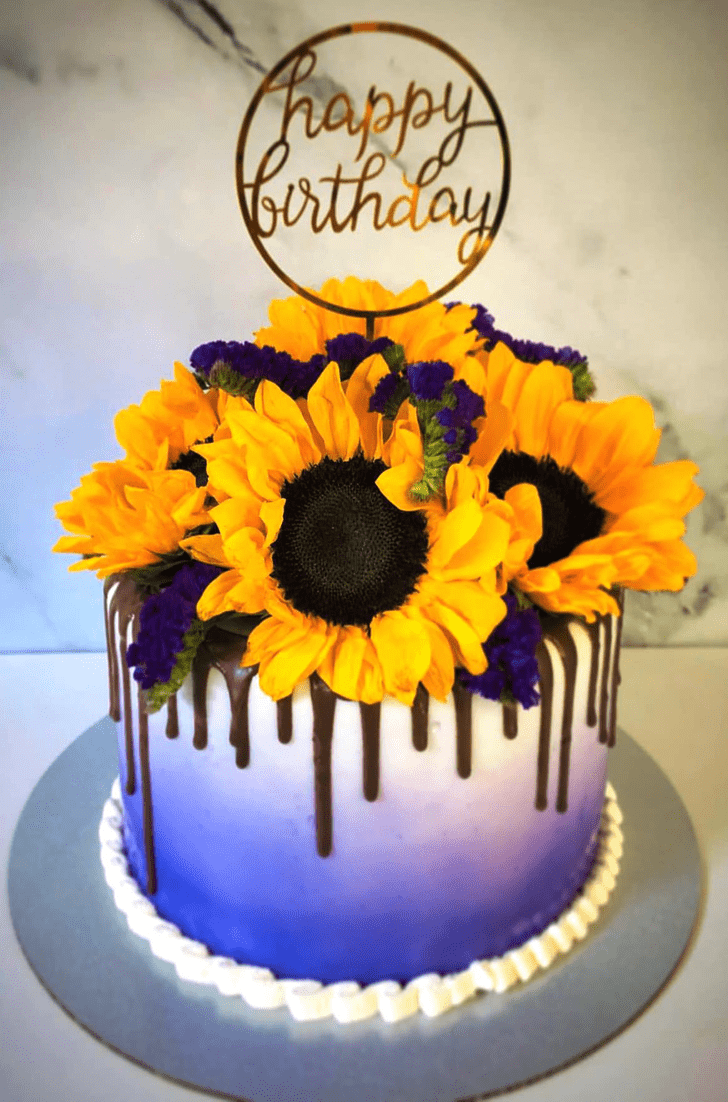Captivating Sunflower Cake