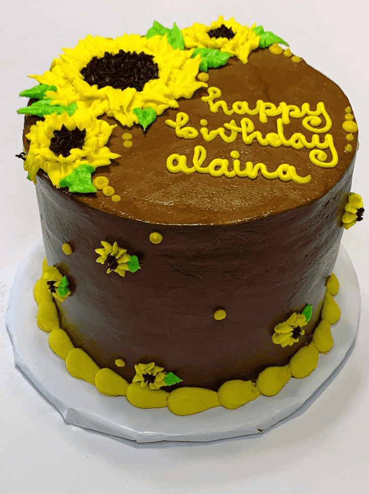 Charming Sunflower Cake