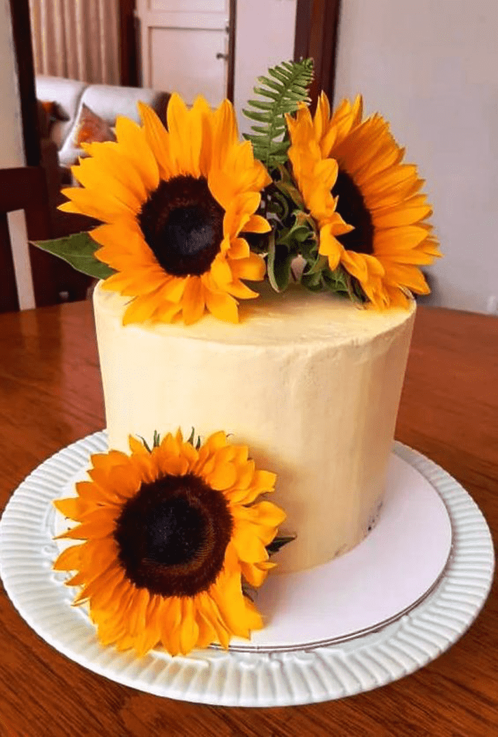 Excellent Sunflower Cake
