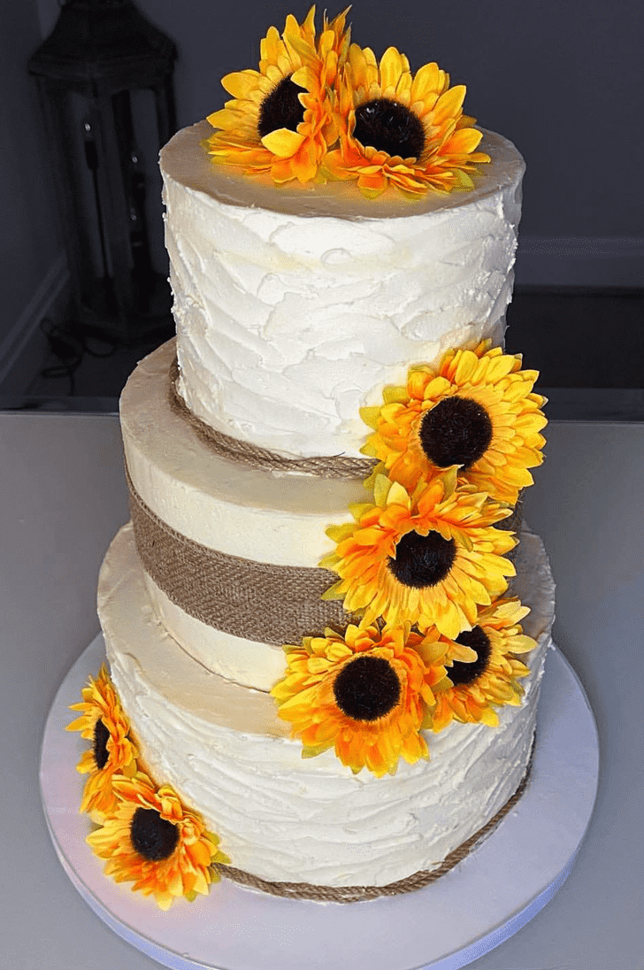 Lovely Sunflower Cake Design