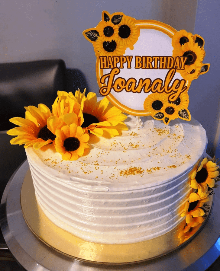 Nice Sunflower Cake