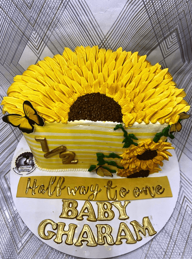 Shapely Sunflower Cake