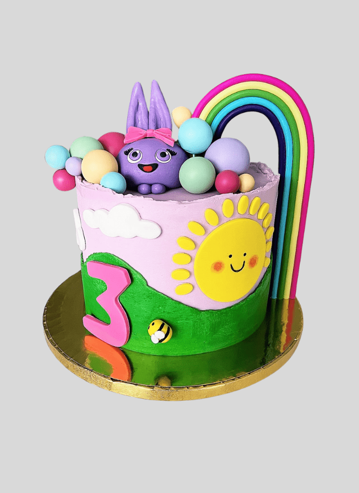 Appealing Sunny Bunnies Cake