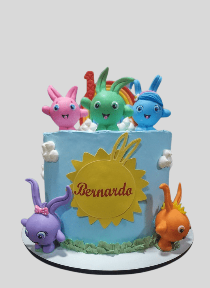 Delicate Sunny Bunnies Cake