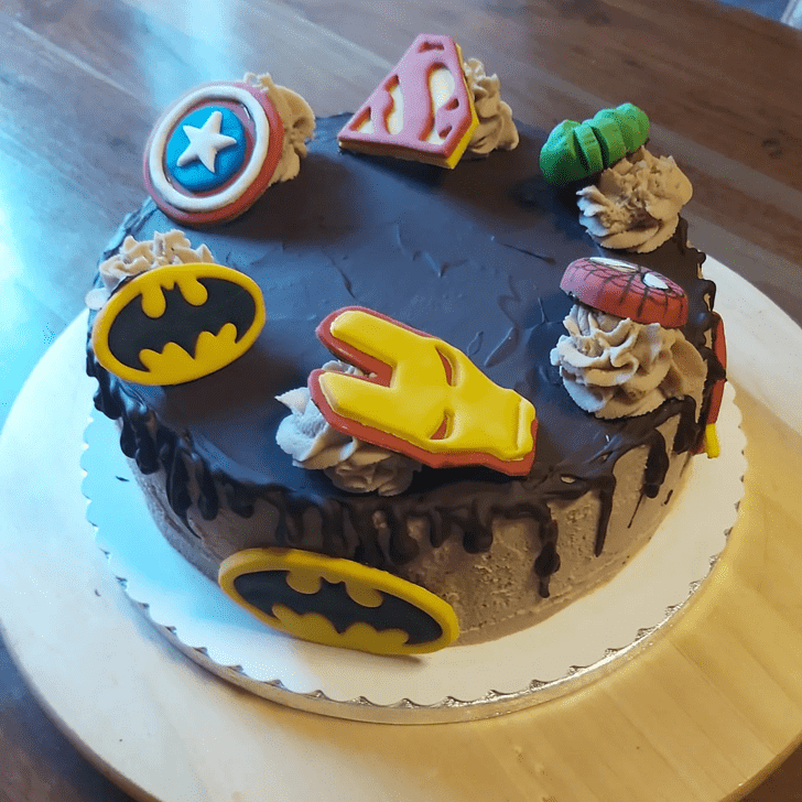 Admirable Superhero Cake Design