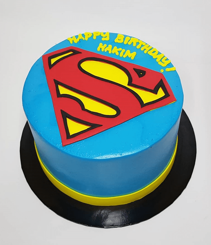 Splendid Superman Cake