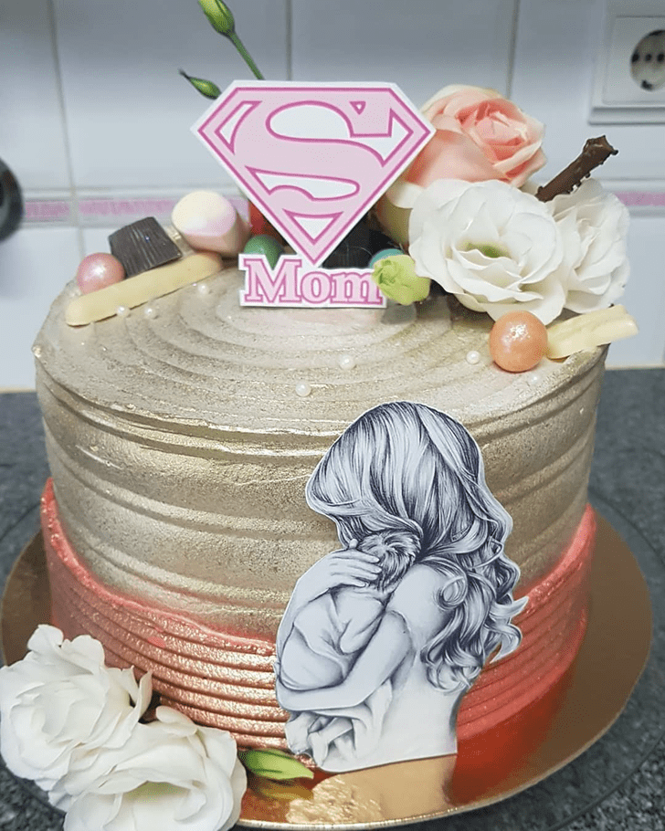 Dazzling Supermom Cake