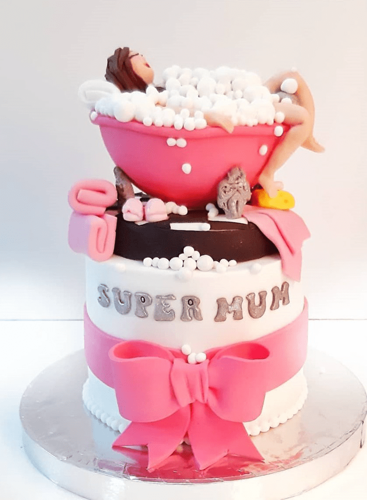 Graceful Supermom Cake