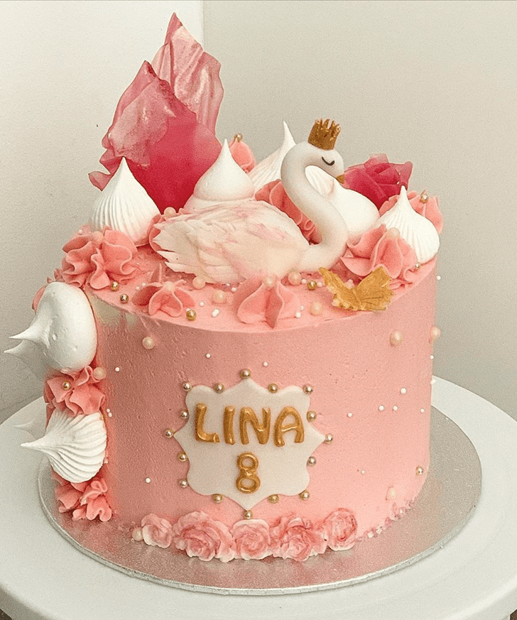 Marvelous Swan Cake