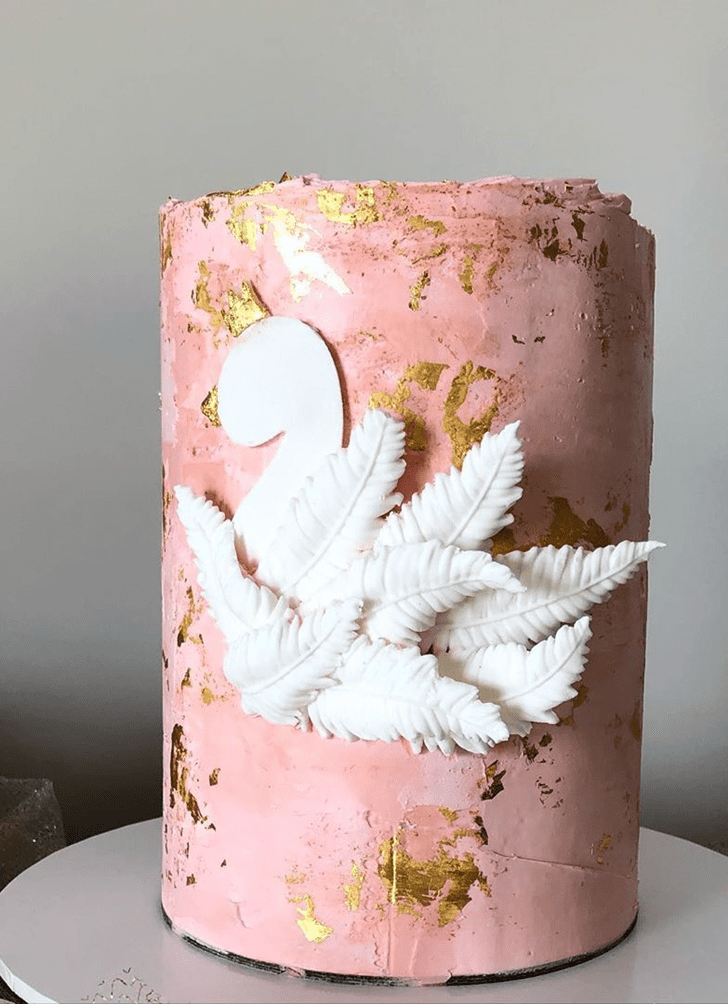 Splendid Swan Cake