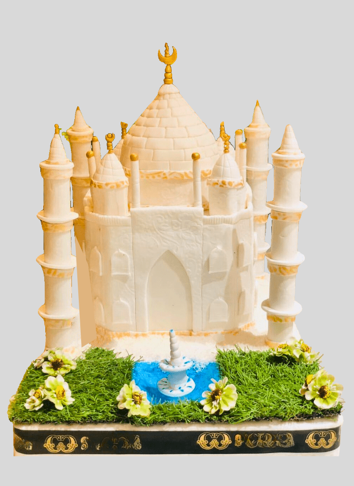 Fetching Taj Mahal Cake