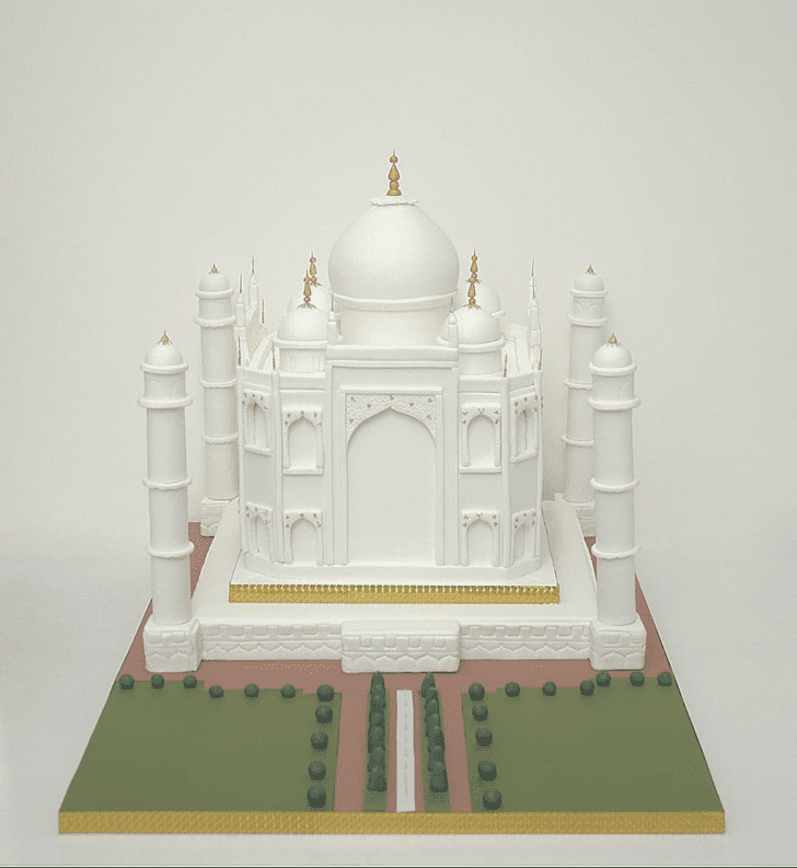 Graceful Taj Mahal Cake
