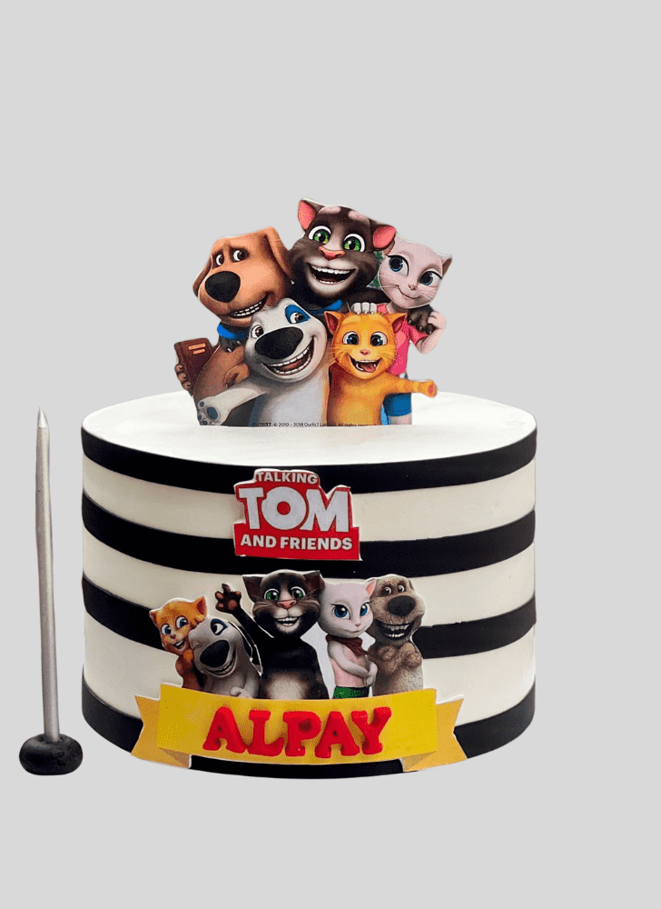 Nice Talking Tom Cake