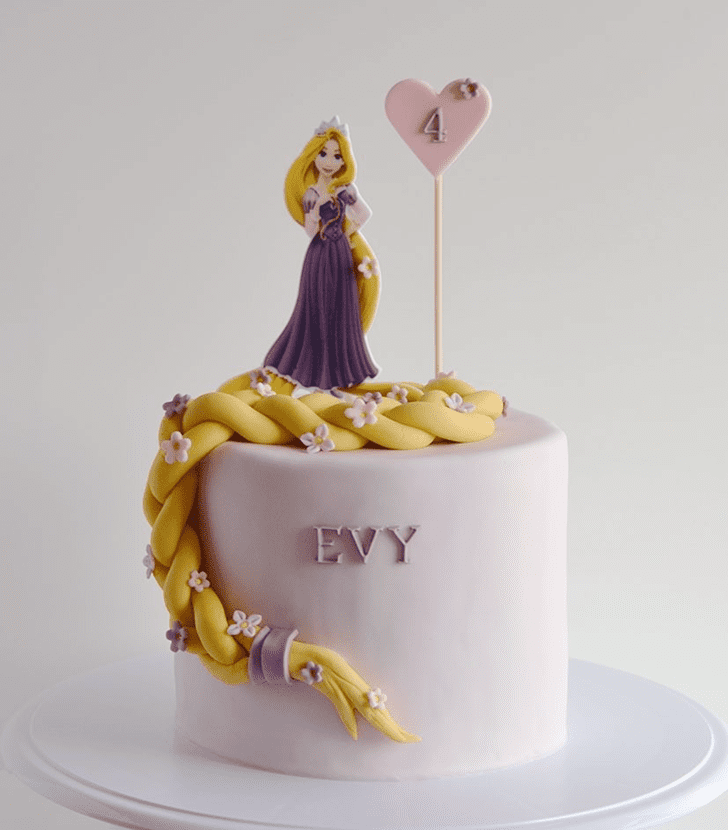 Lovely Tangled Cake Design
