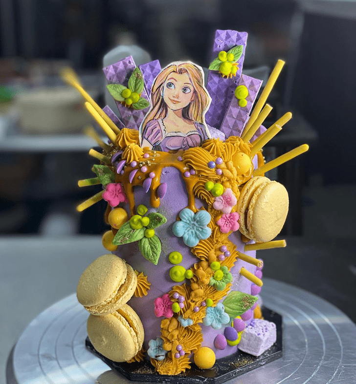 Magnificent Tangled Cake