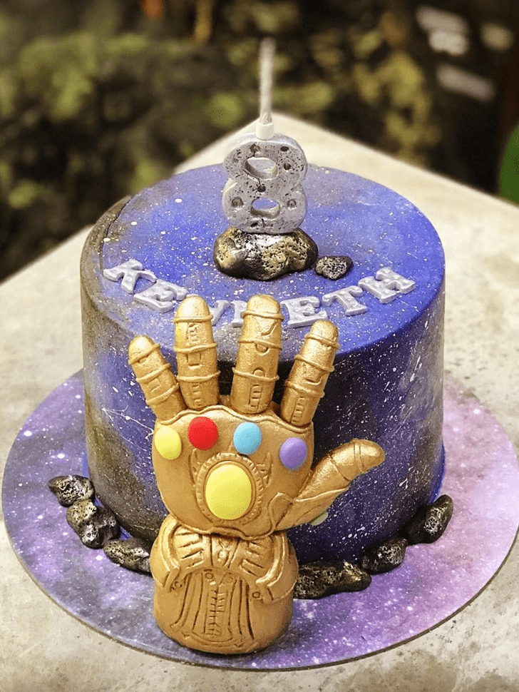 Slightly Thanos Cake