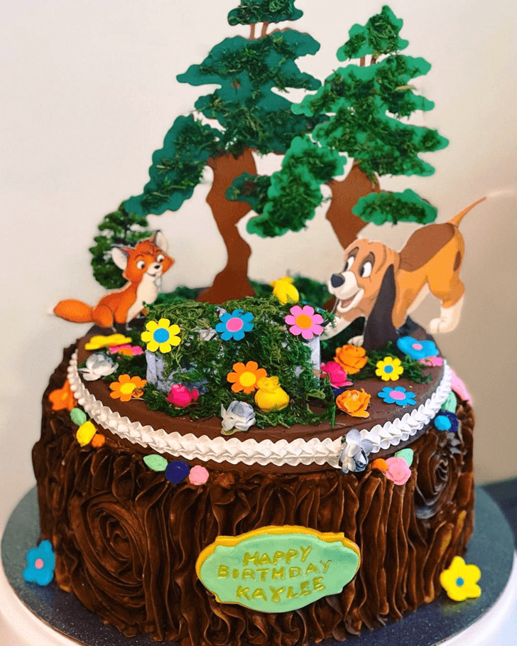 Cute The Fox and the Hound Cake