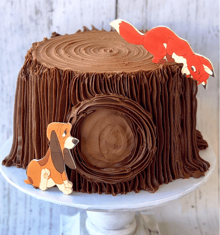 Delightful The Fox and the Hound Cake