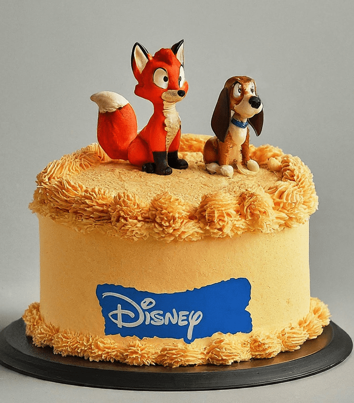 Good Looking The Fox and the Hound Cake