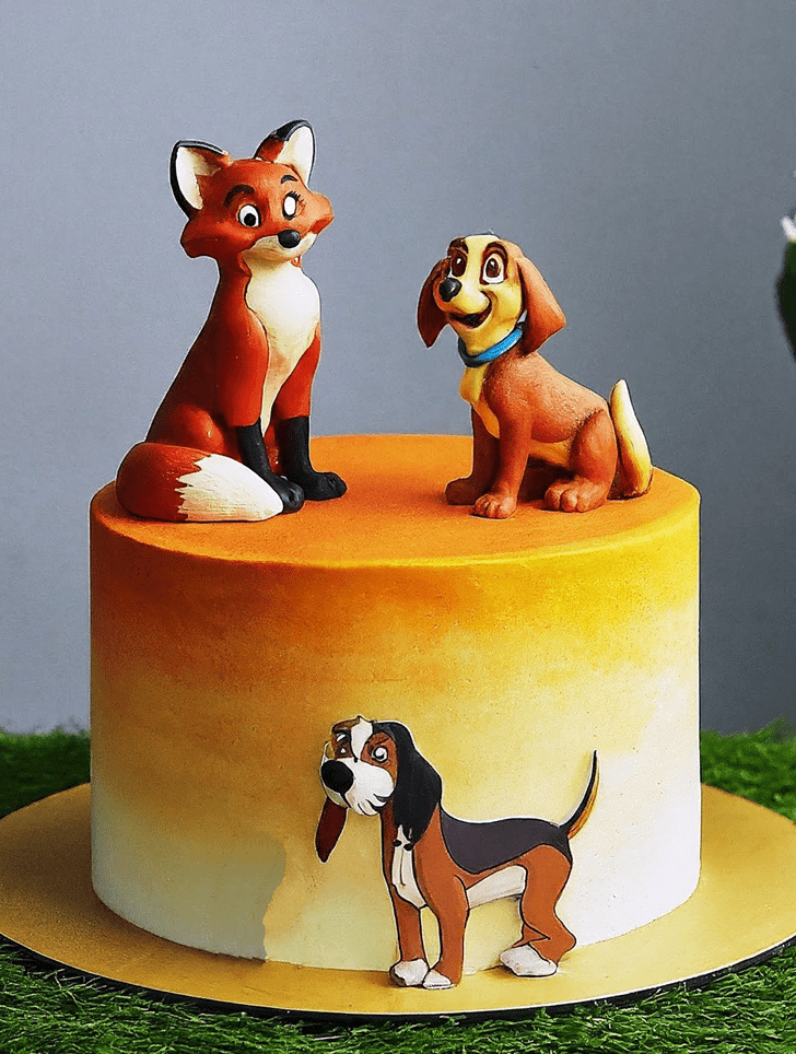 Grand The Fox and the Hound Cake