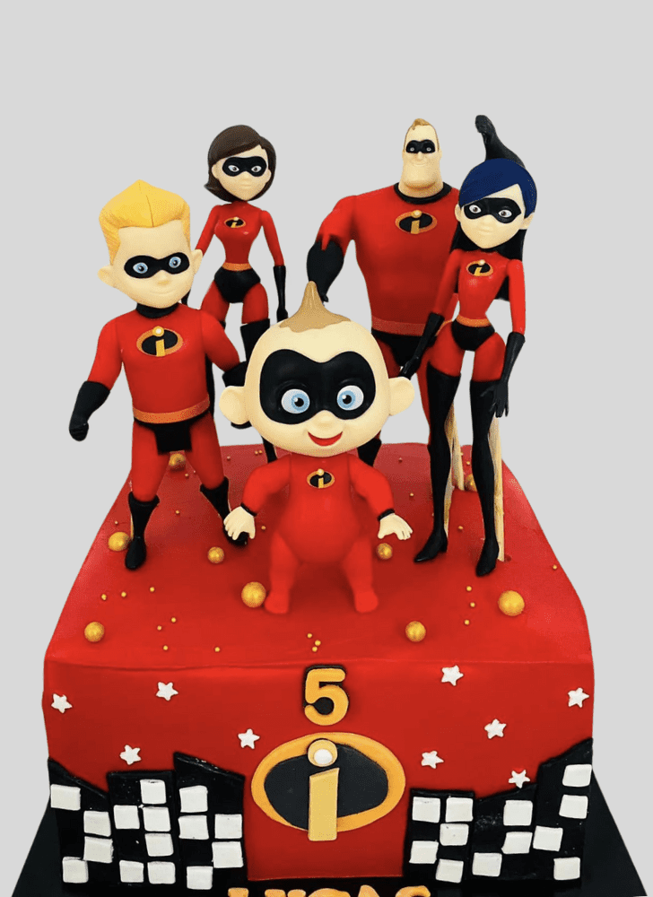 Adorable The Incredibles Cake