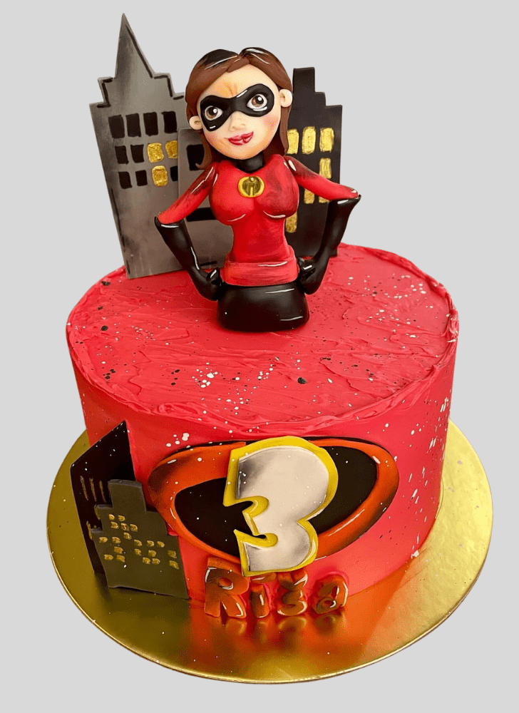 Cute The Incredibles Cake