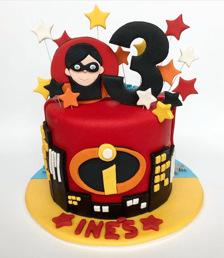 Lovely The Incredibles Cake Design