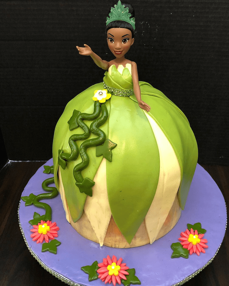 Graceful The Princess and the Frog Cake