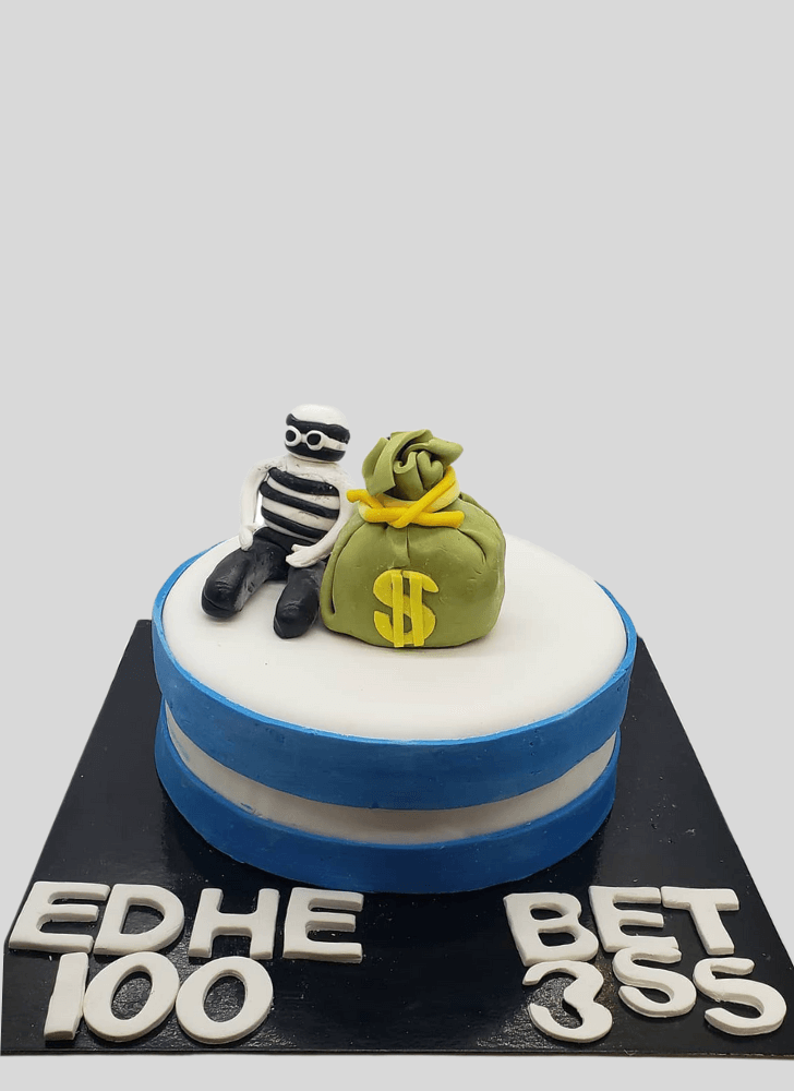 Alluring Thief Cake