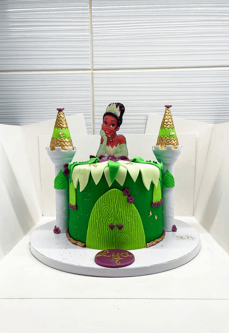 Charming Tiana Cake