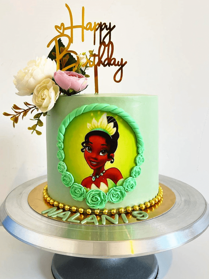 Cute Tiana Cake