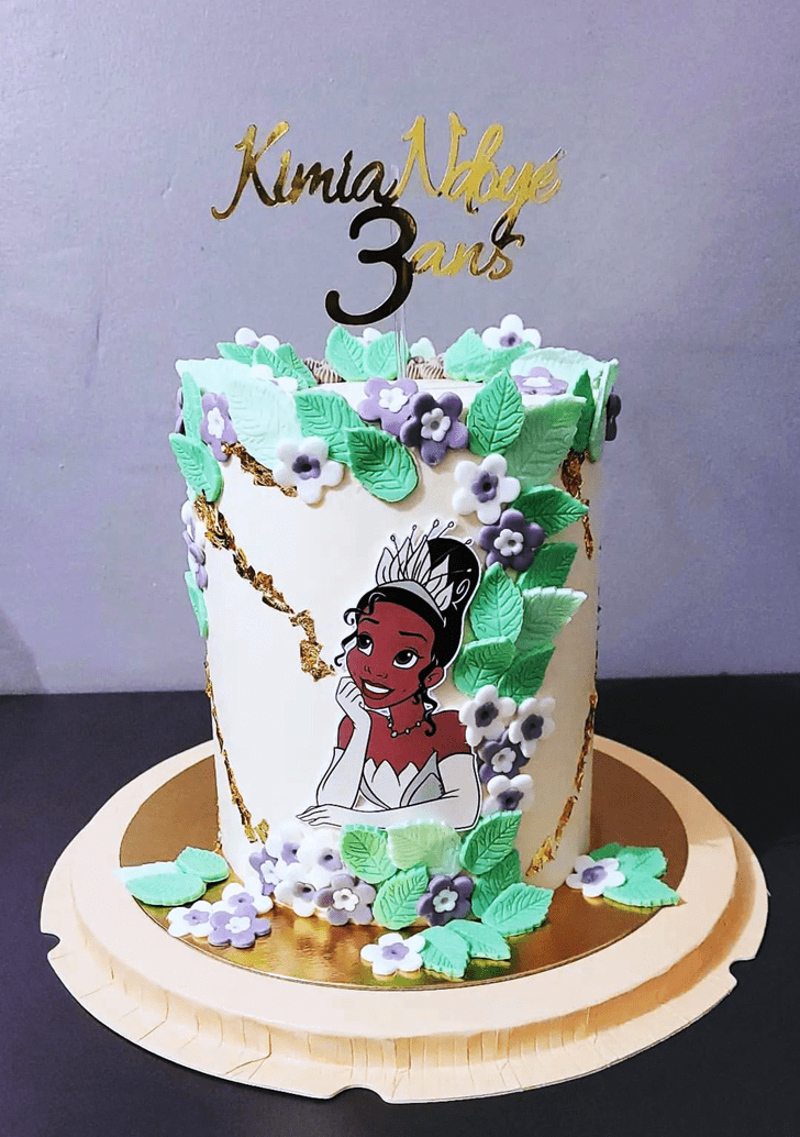 Superb Tiana Cake