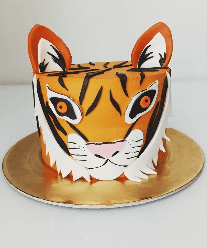 Stunning Tiger Cake