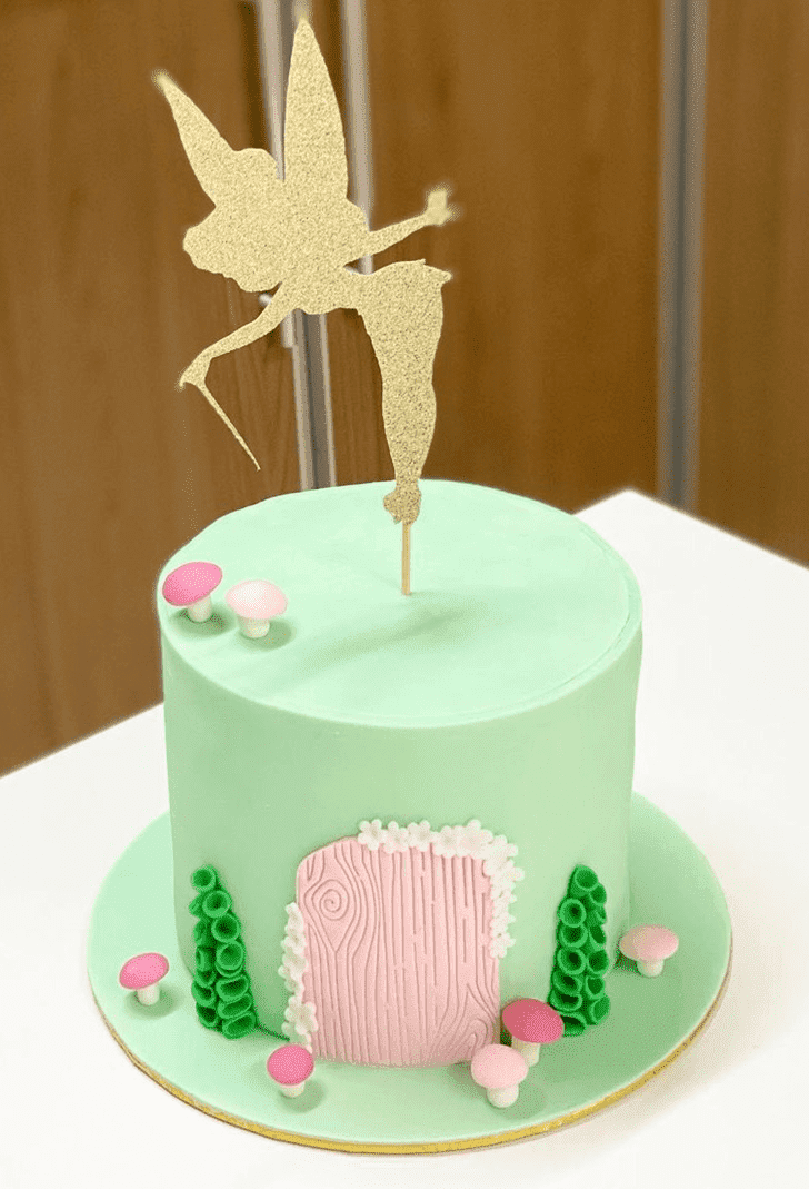 Ravishing Tinkerbell Cake