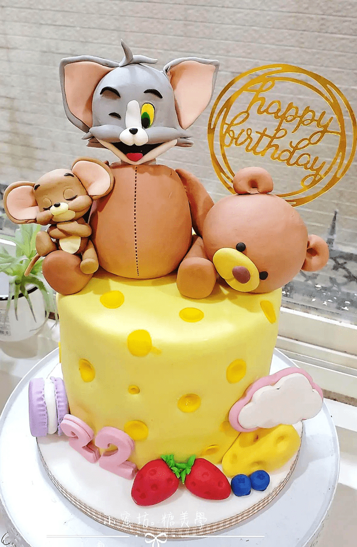 Captivating Tom and Jerry Cake