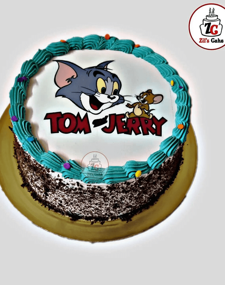 Dazzling Tom and Jerry Cake