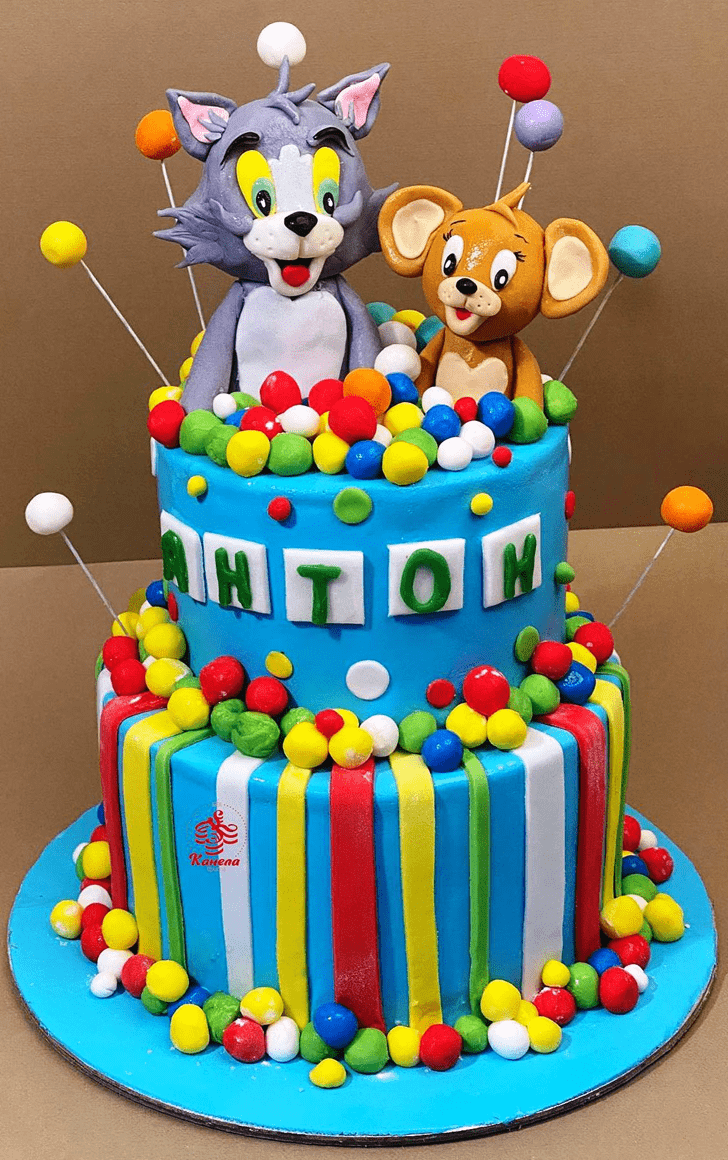 Inviting Tom and Jerry Cake