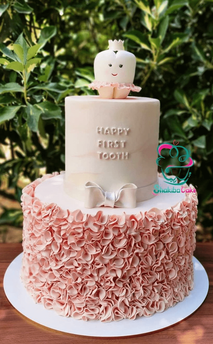 Good Looking Tooth Cake