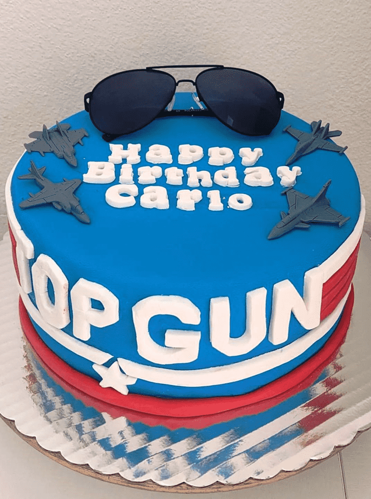 Exquisite Top Gun Cake