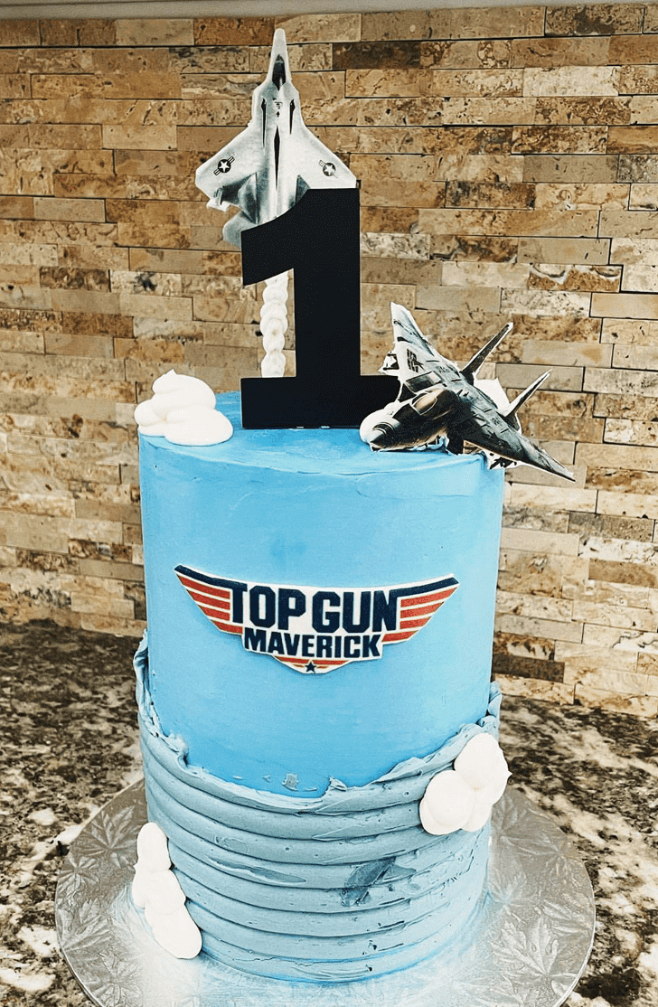 Mesmeric Top Gun Cake