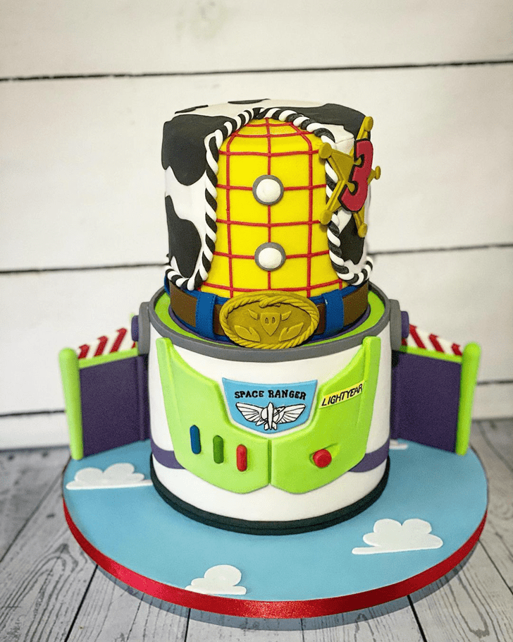 Inviting Toy Story Cake