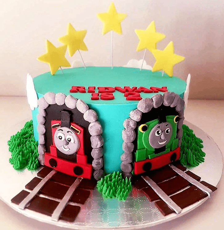 Graceful Traine Cake