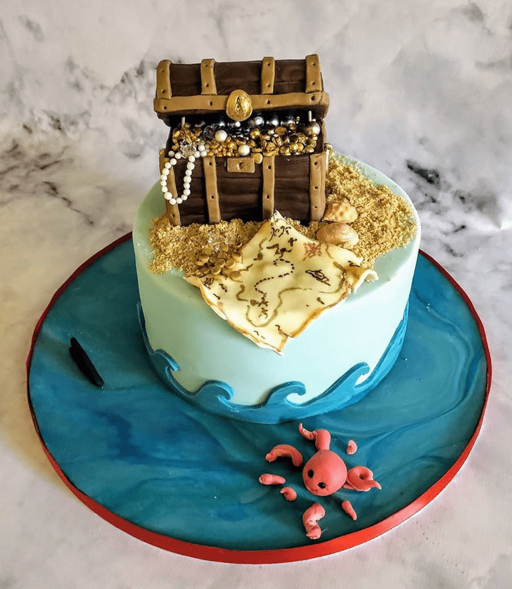 Exquisite Treasure Cake