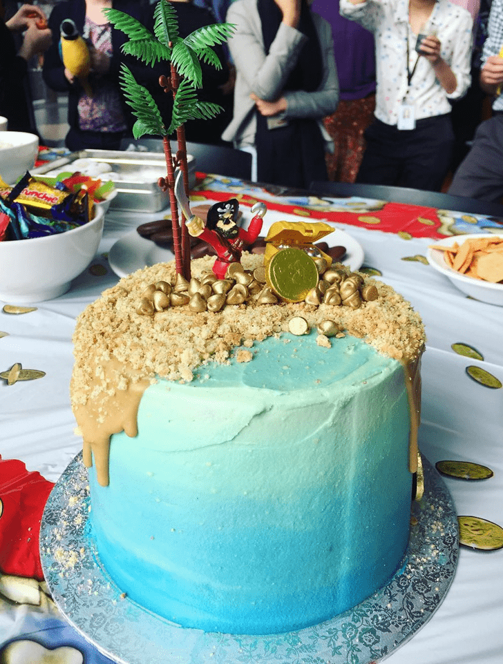 Comely Treasure Island Cake