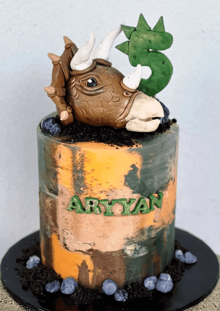 Slightly Triceratops Cake