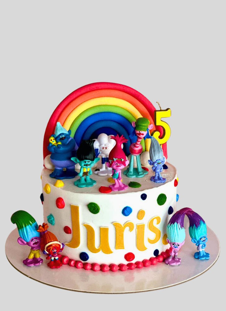 Pretty Trolls Cake
