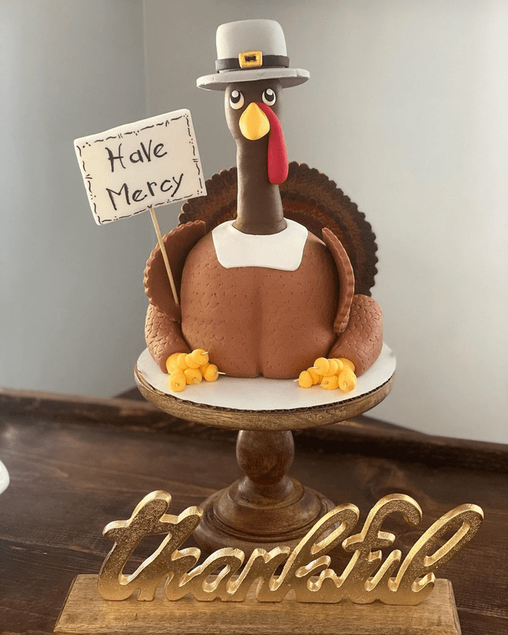Inviting Turkey Cake