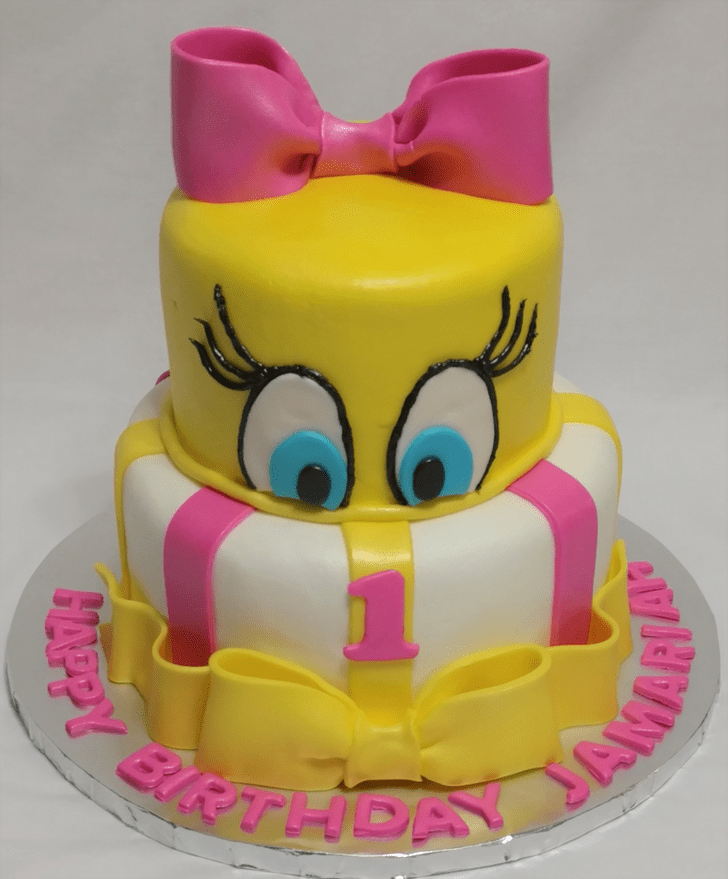 Delightful Tweety Cake